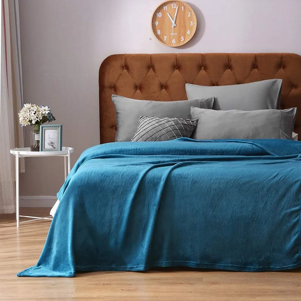 Microfiber Soft Fleece Blanket -Comfy for All Seasons